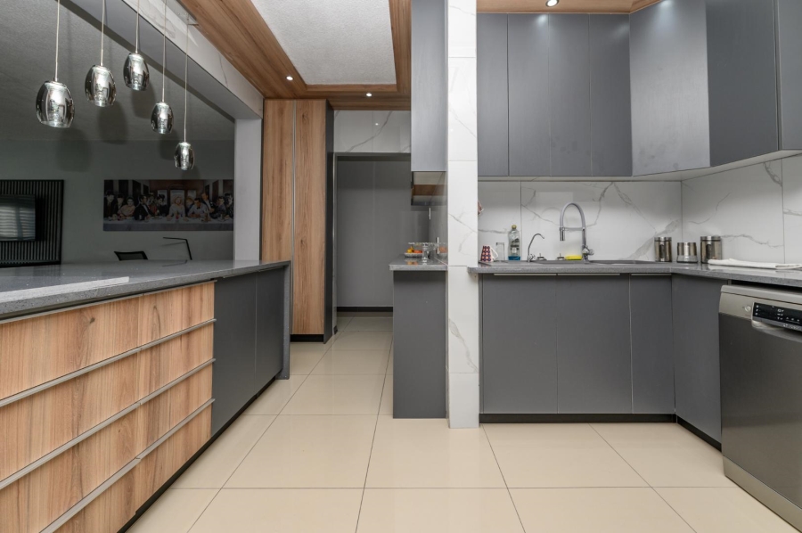 To Let 3 Bedroom Property for Rent in Humewood Eastern Cape